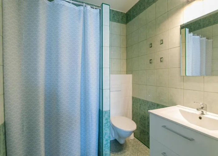 Jojo ホームステイ カルビア