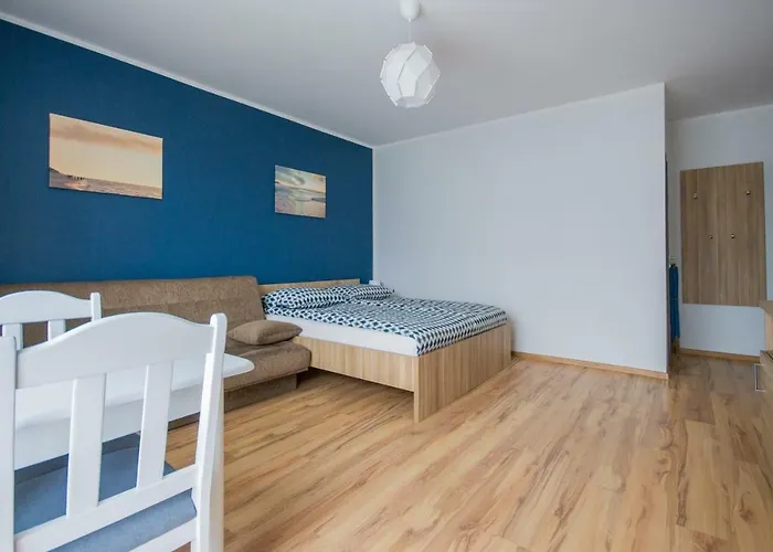 ホームステイ Jojo カルビア